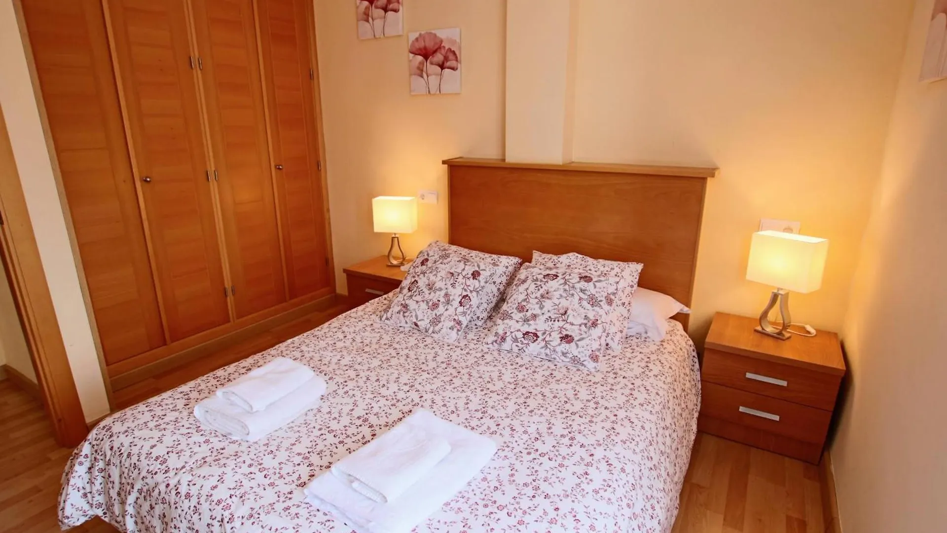 Tess Apartamento Frontbeach La Roca Chica Apartment Torremolinos