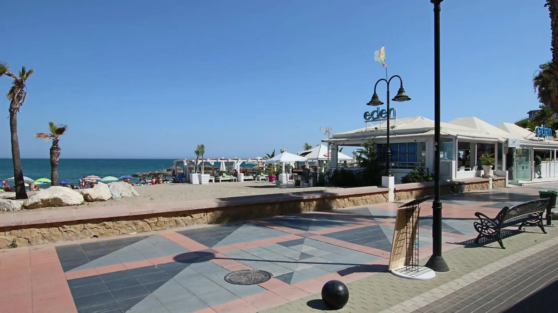 Tess Apartamento Frontbeach La Roca Chica Apartment Torremolinos 0*,