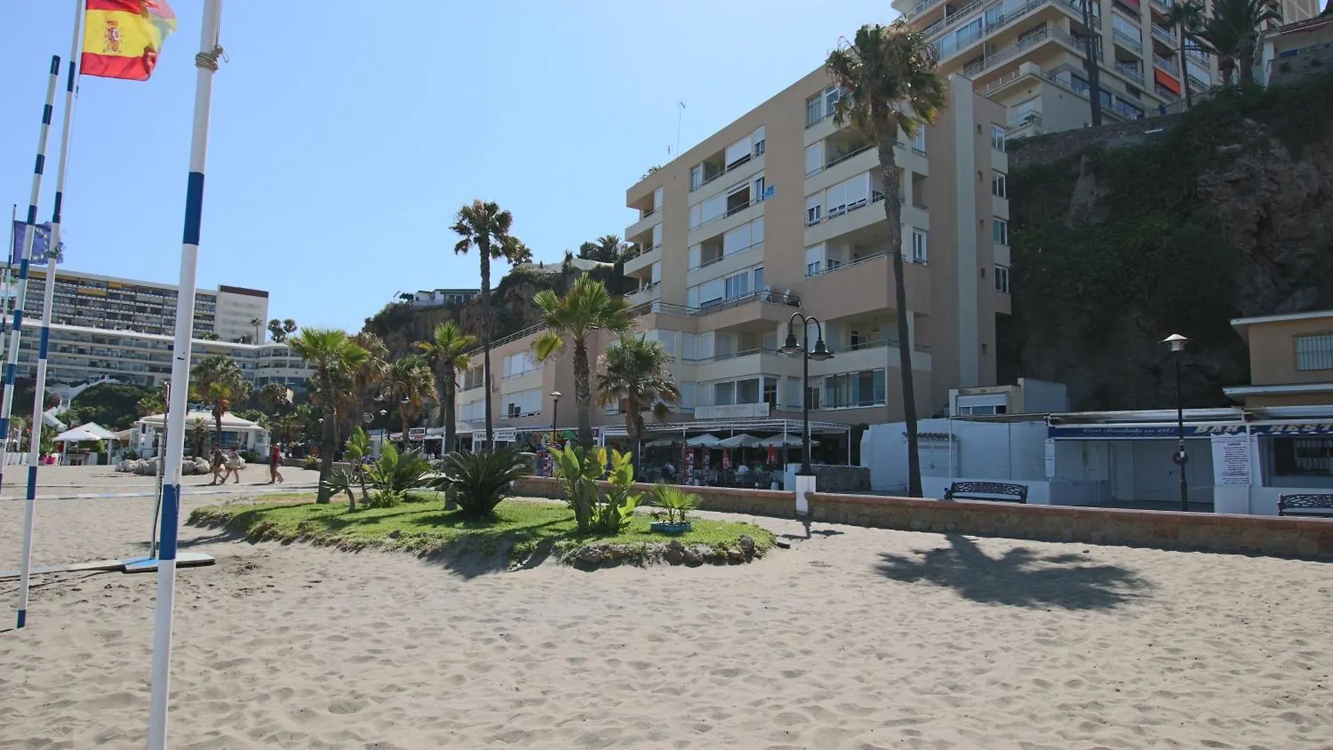 Tess Apartamento Frontbeach La Roca Chica Apartment Torremolinos