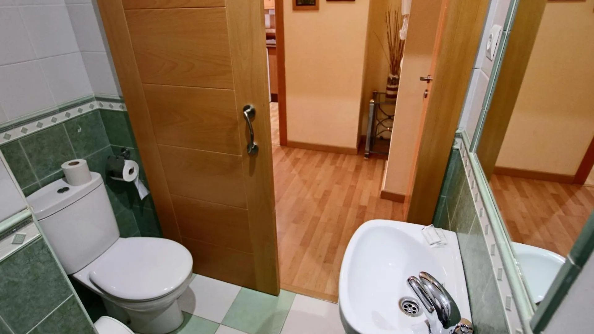 דירות טורמולינוס Tess Apartamento Frontbeach La Roca Chica